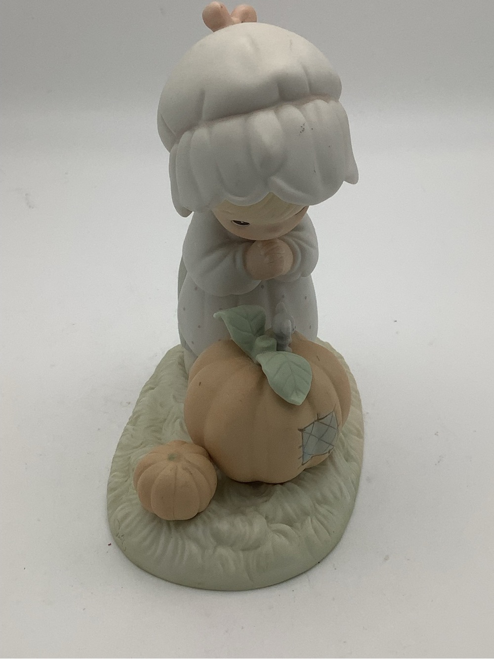 1988 Precious Moments October Girl Figurine with Pumpkin - Picture 5 of 11